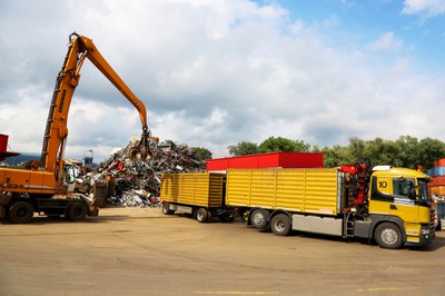 Jetzt Container-/Kran-LKW bestellen!